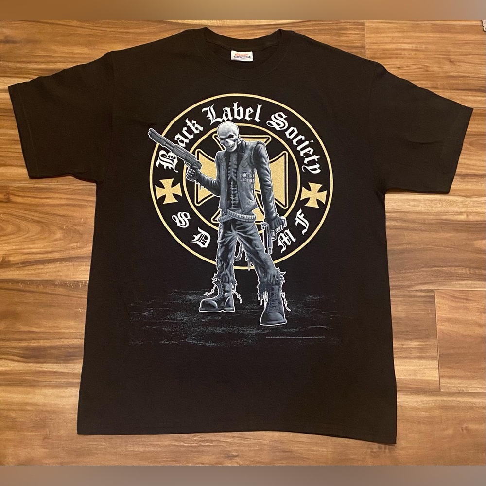 NWOT MENS LARGE GRAPHIC T-SHIRY - Picture 1 of 3